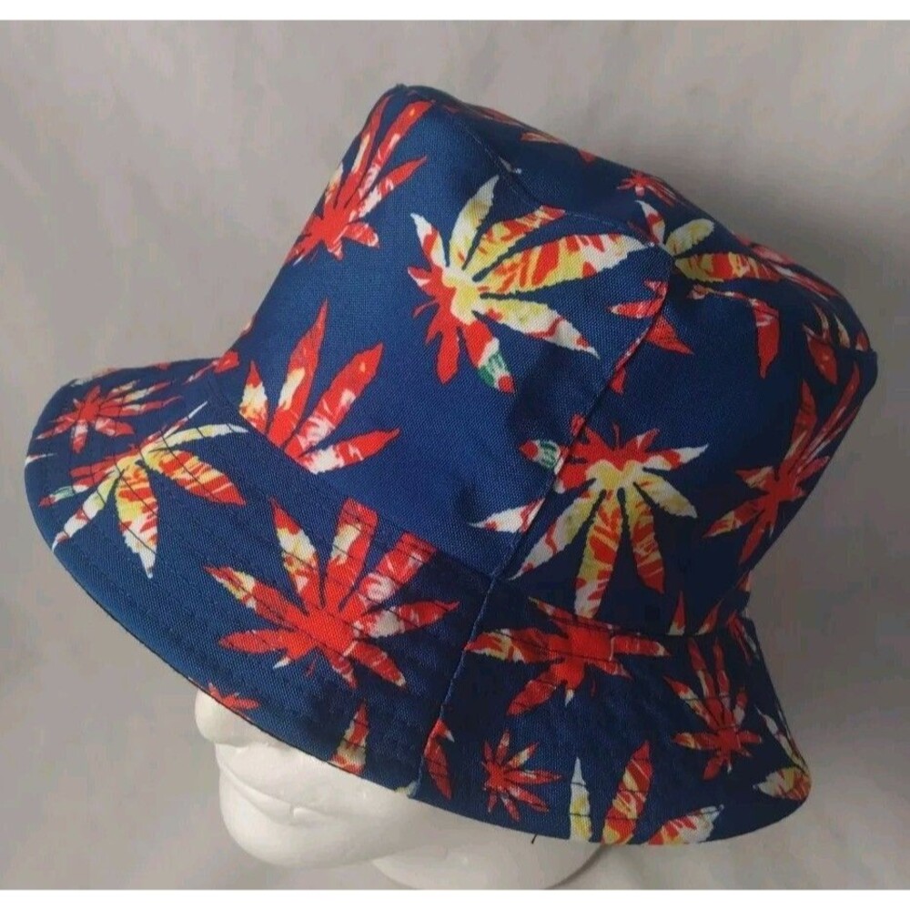 Marijuana/Cannabis/Pot Leaf Reversible Bucket Hat-NEW!